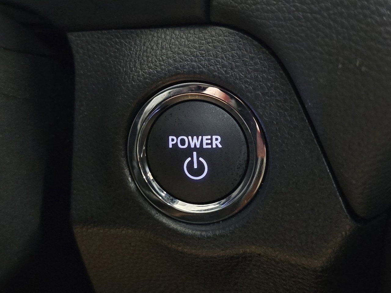 Certified 2025 Toyota RAV4 XSE w/ Weather Package image 32