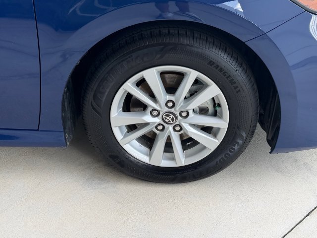 Used 2026 Toyota Camry LE FWD image 9