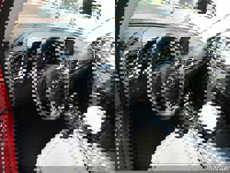 Used 2015 MAZDA MAZDA3 i Sport image 33