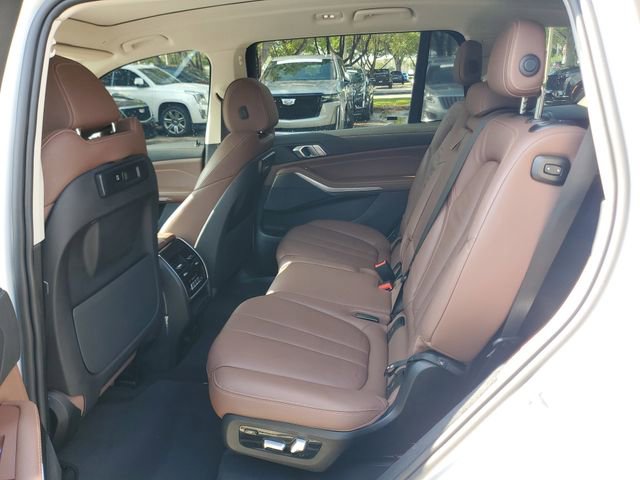 Used 2021 BMW X7 xDrive40i AWD/4WD image 13