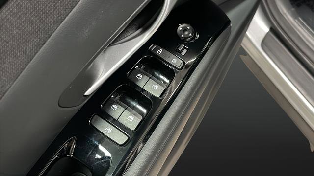 Used 2024 Hyundai Tucson Limited image 22