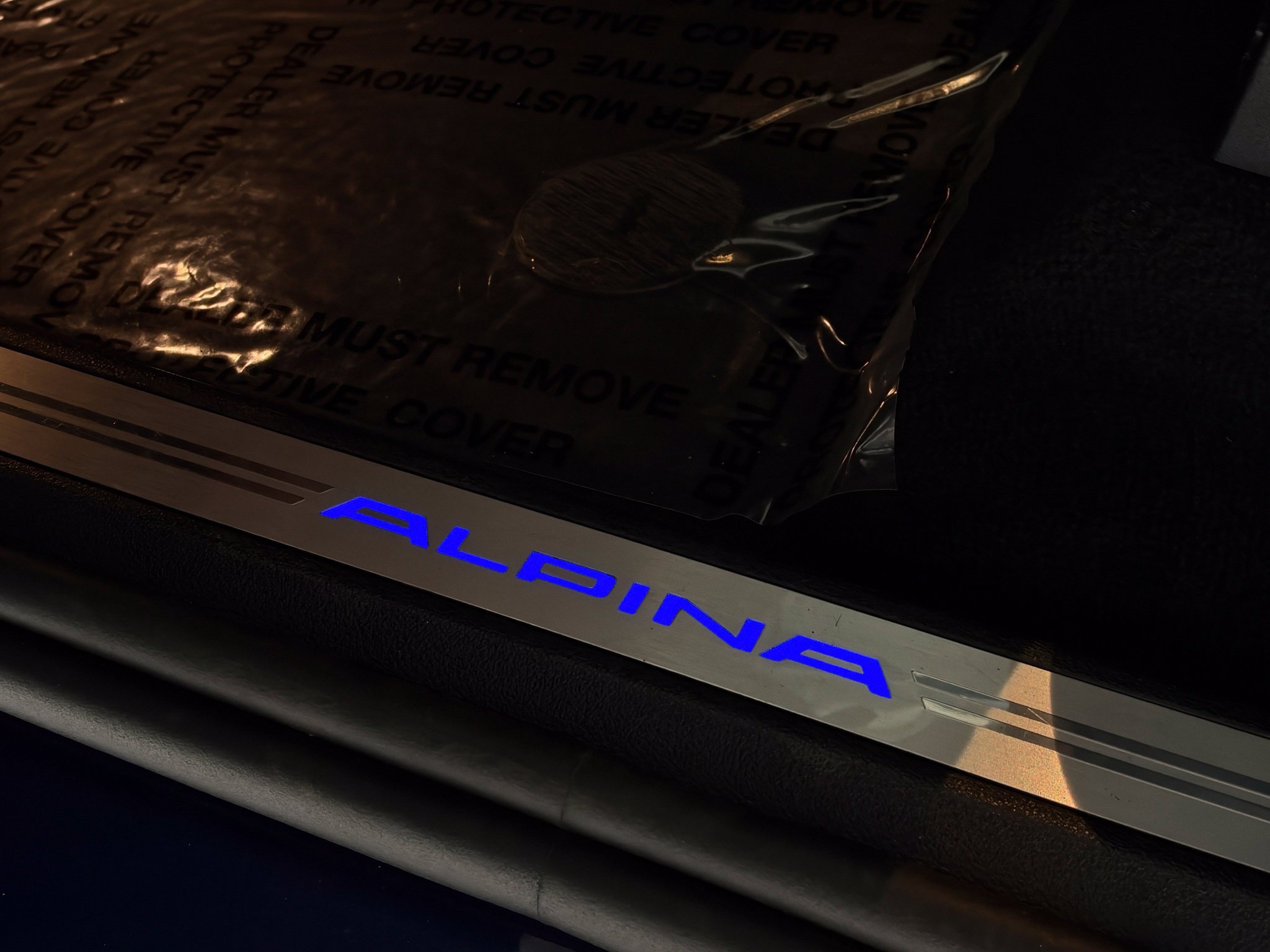 Used 2025 BMW ALPINA XB7 AWD/4WD image 28