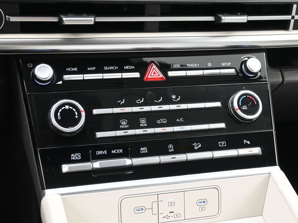 Used 2026 Hyundai Santa Fe SE AWD/4WD image 19