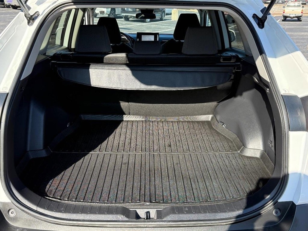 Certified 2022 Toyota RAV4 XLE image 9