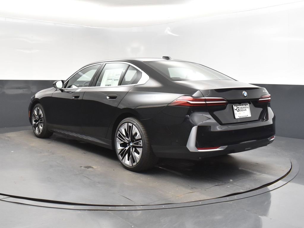 New 2026 BMW 530i w/ Premium Package image 5