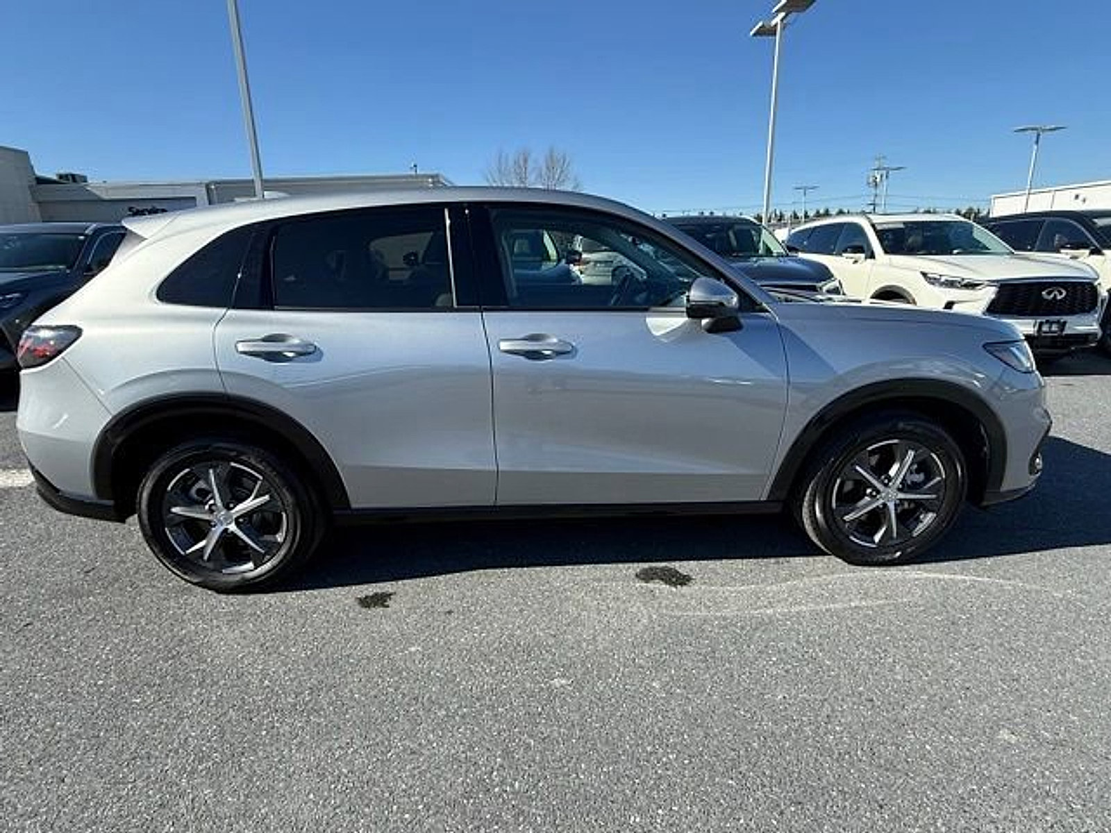 Used 2024 Honda HR-V EX-L image 13