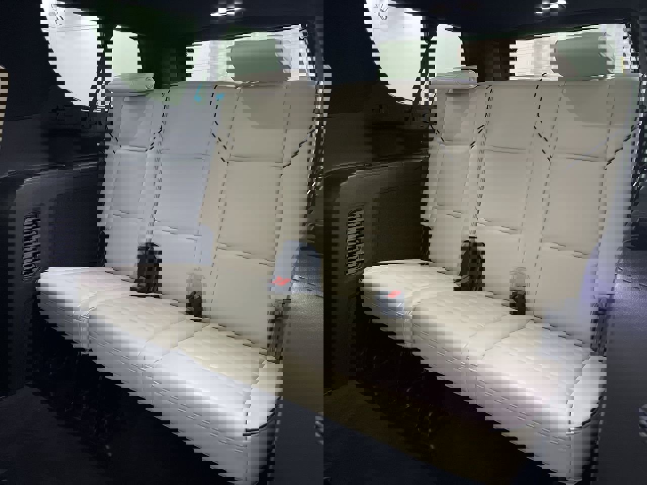 Used 2022 Cadillac Escalade ESV Sport image 22