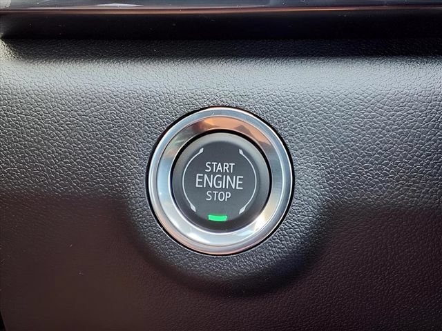 New 2026 GMC Terrain AT4 w/ Technology Package II AWD/4WD image 17