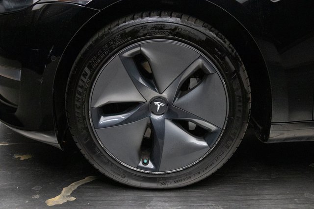 Used 2019 Tesla Model 3 Mid Range image 8