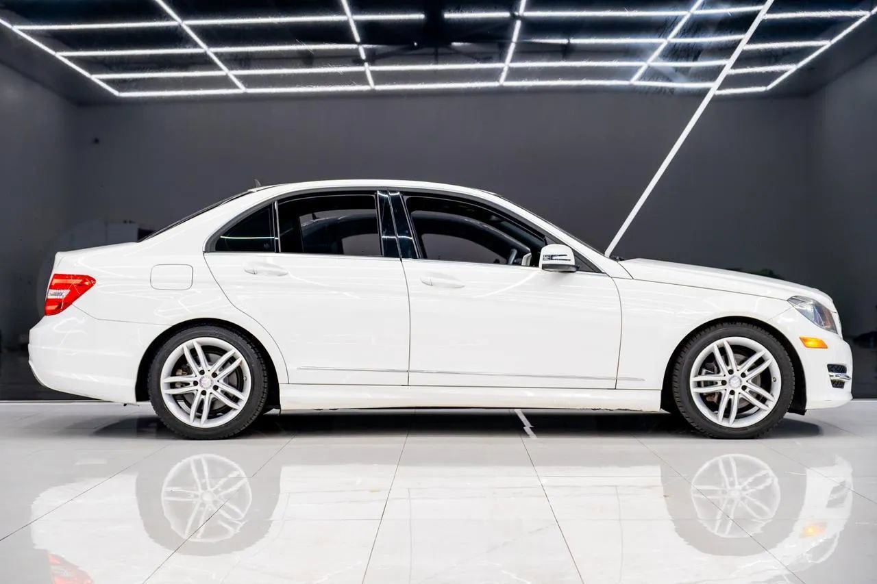 Used 2014 Mercedes-Benz C 250 Sedan image 3