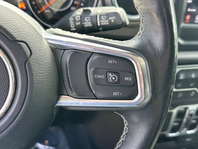 Used 2018 Jeep Wrangler Unlimited Sahara w/ Cold Weather Group AWD/4WD image 8