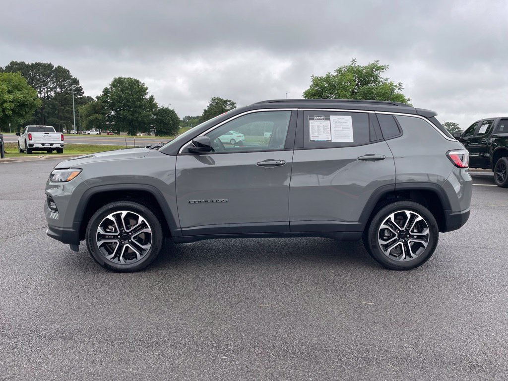 Used 2024 Jeep Compass Limited AWD/4WD image 4