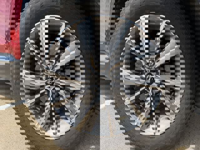 Used 2020 Hyundai Santa Fe SEL w/ Convenience Package image 9