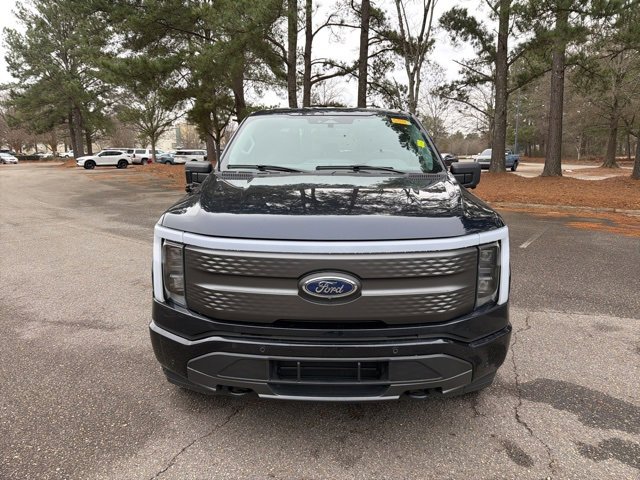 Used 2023 Ford F150 Lightning XLT image 3