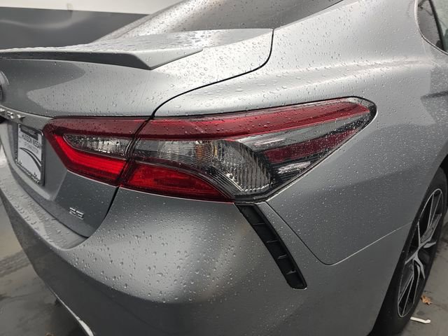 Used 2023 Toyota Camry SE image 19