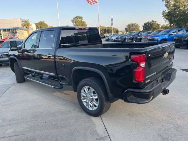 Used 2024 Chevrolet Silverado 2500 High Country w/ Z71 Off-Road Package image 5