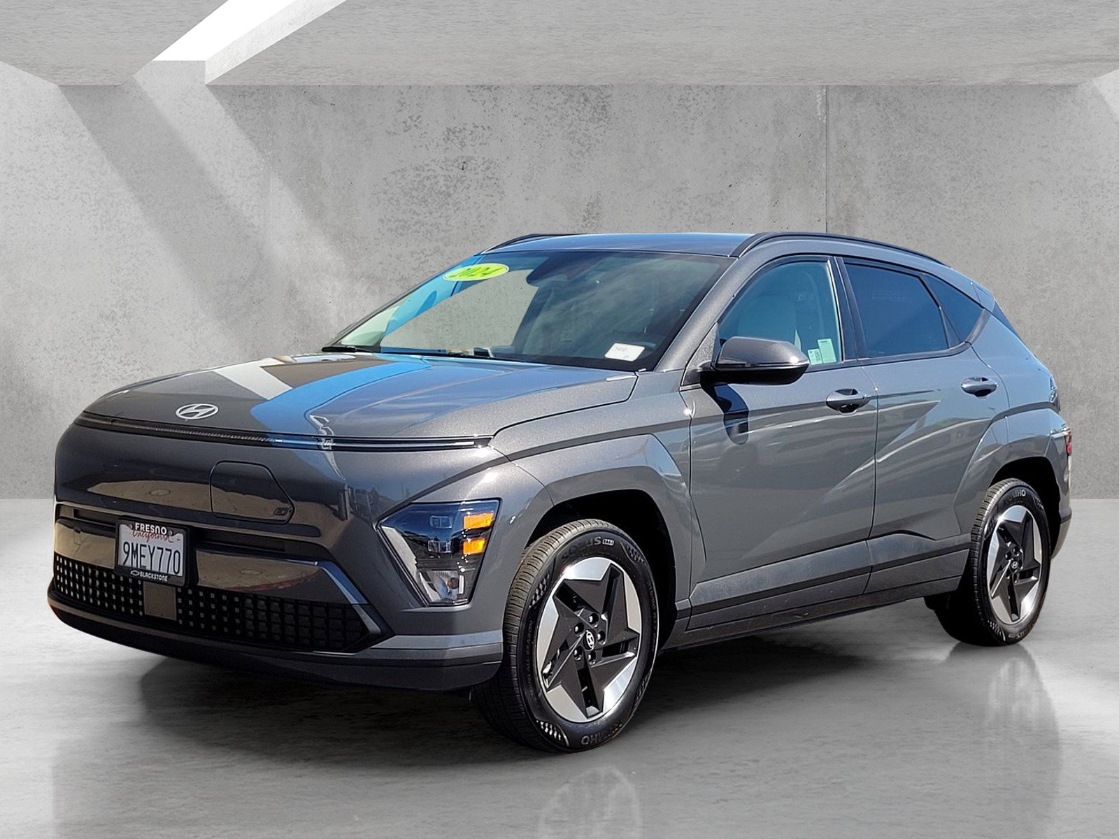Used 2024 Hyundai Kona SEL FWD image 8