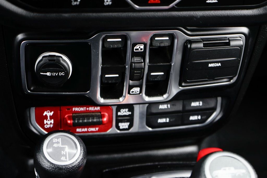 Used 2024 Jeep Gladiator Rubicon w/ Convenience Group AWD/4WD image 33