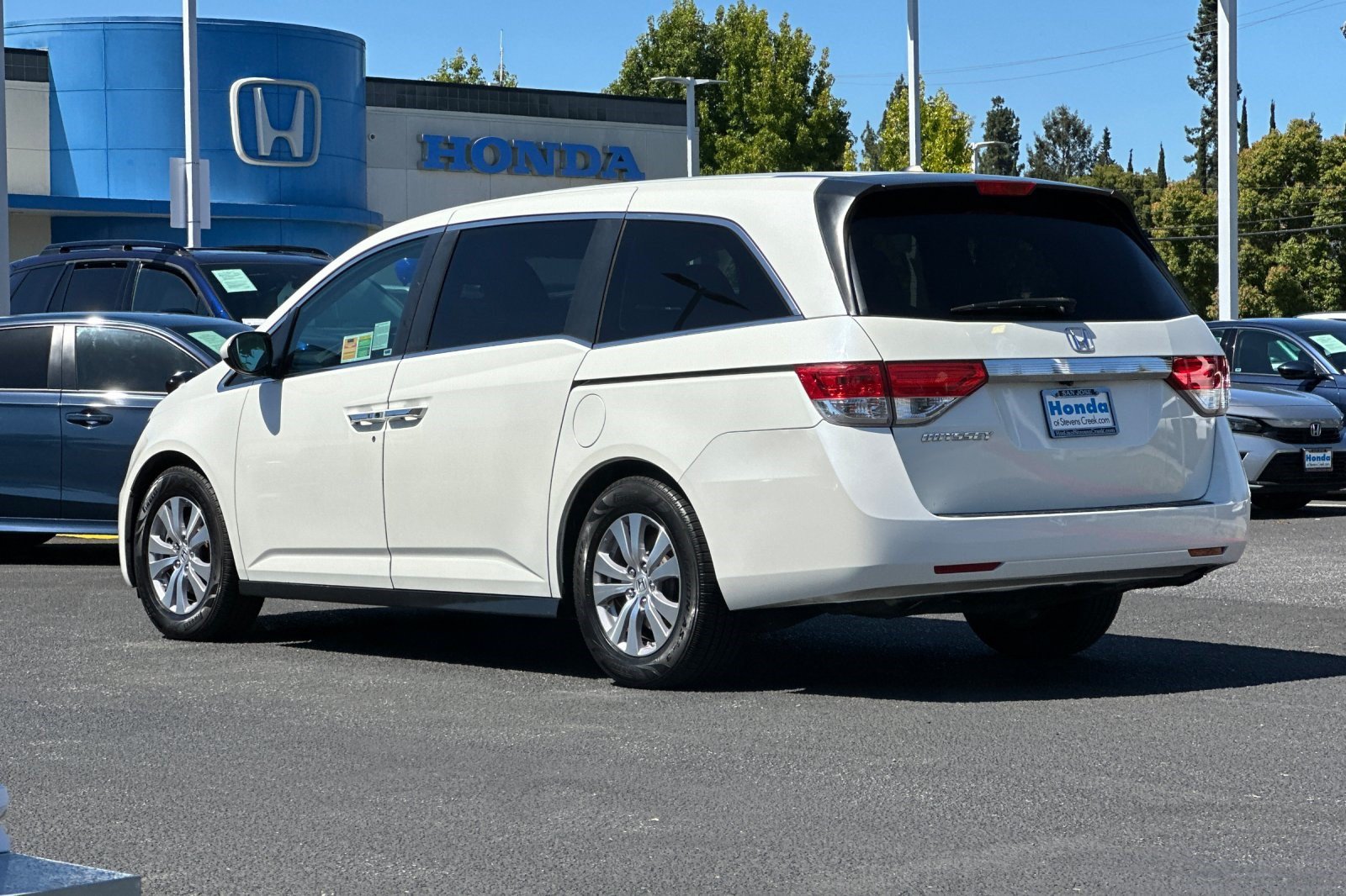 Used 2017 Honda Odyssey EX-L image 3