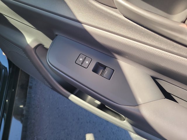 New 2026 Toyota Prius Plug-In Hybrid image 27