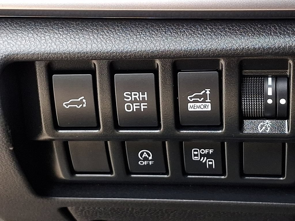 Used 2023 Subaru Forester Premium AWD/4WD image 25