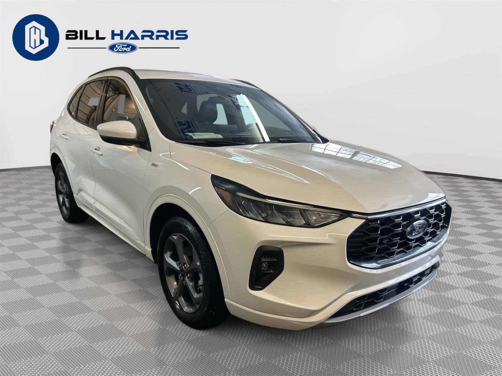 Used 2023 Ford Escape ST-Line Select image 3