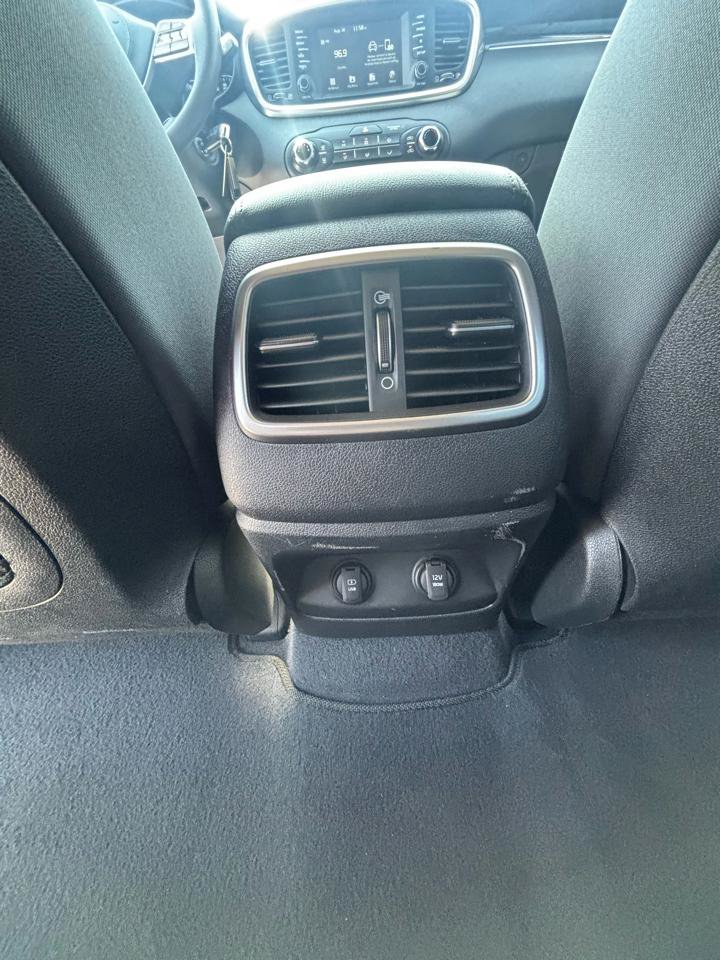 Used 2020 Kia Sorento AWD V6 image 23