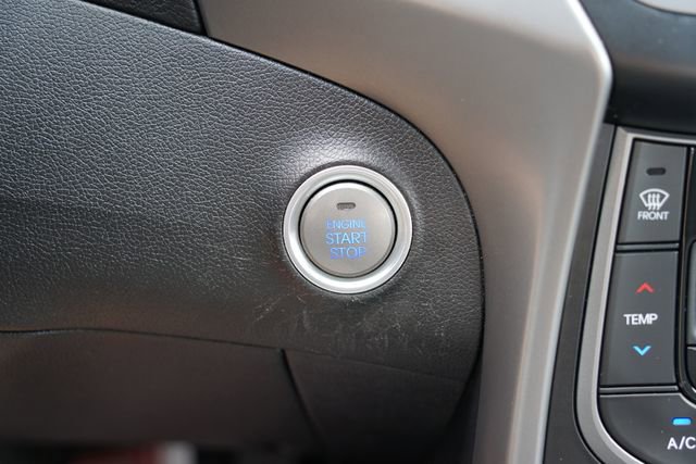 Used 2016 Hyundai Elantra Limited FWD image 18