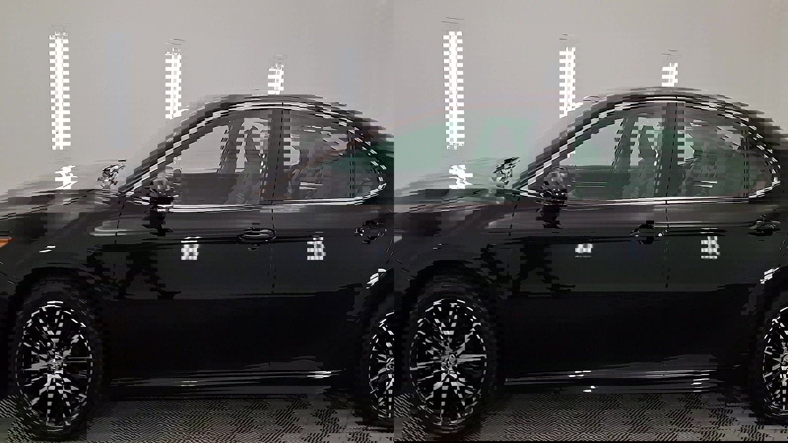 Certified 2024 Toyota Camry SE image 9