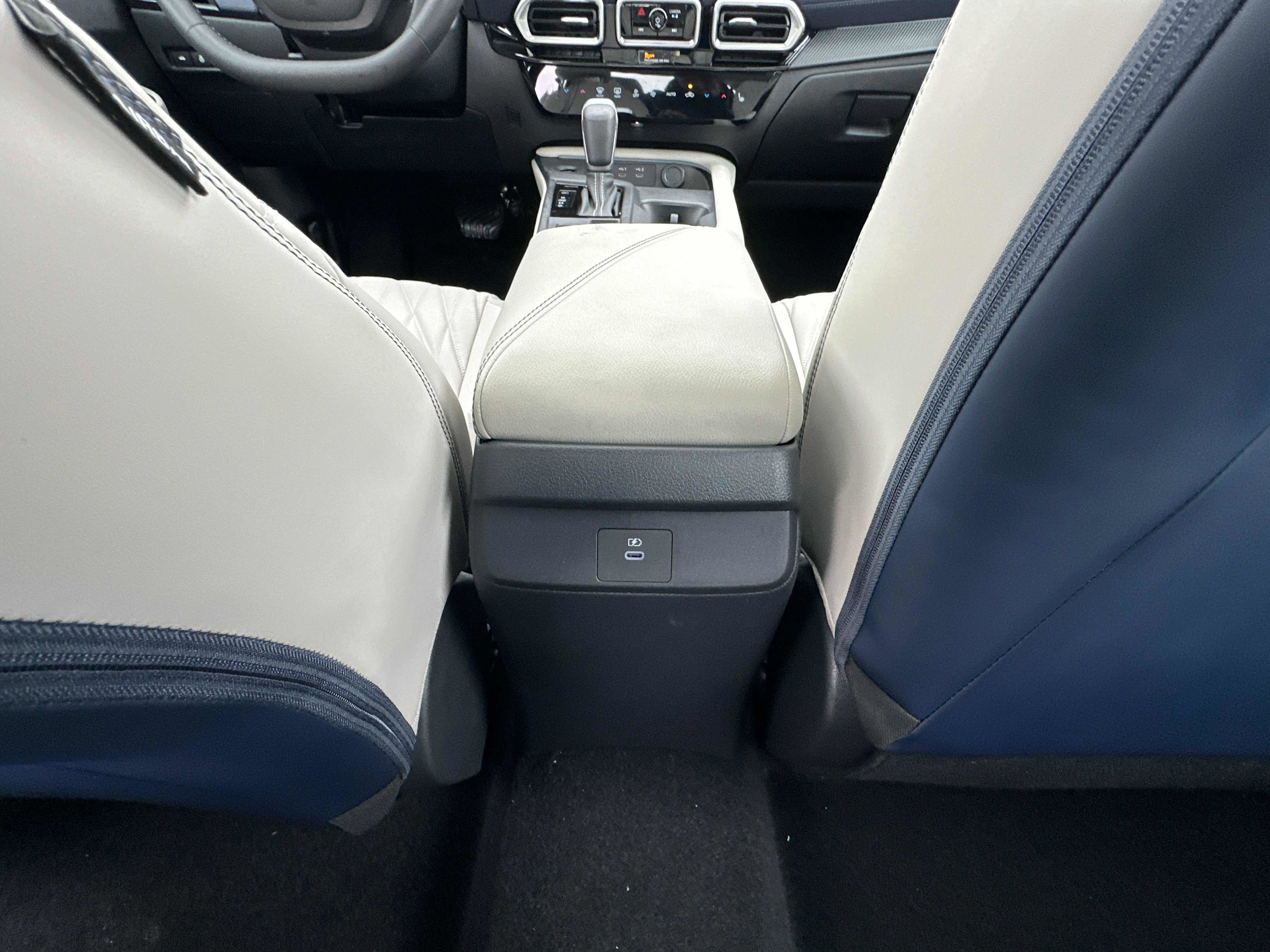 New 2026 Nissan Sentra SL w/ Floor Mat Package FWD image 27