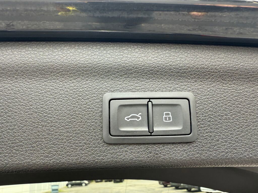 Used 2020 Audi Q3 2.0T Premium Plus image 33