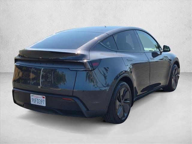 Used 2026 Tesla Model Y 2WD image 5