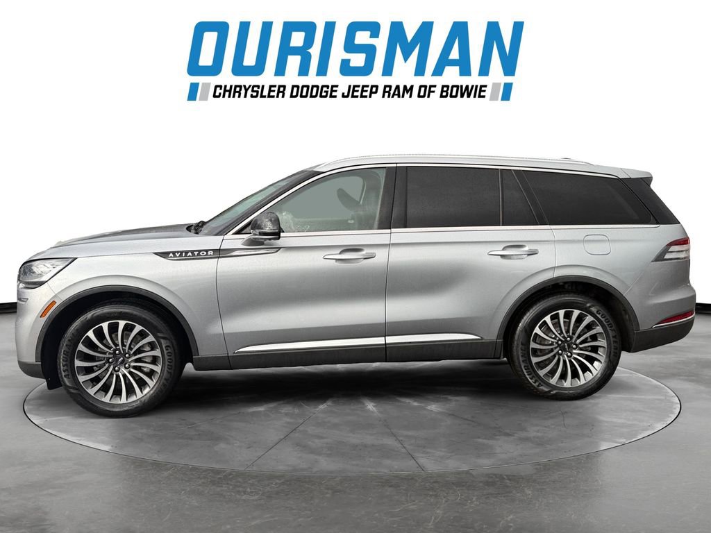 Used 2023 Lincoln Aviator Reserve image 3