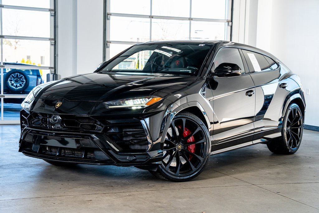 Used 2021 Lamborghini Urus image 2
