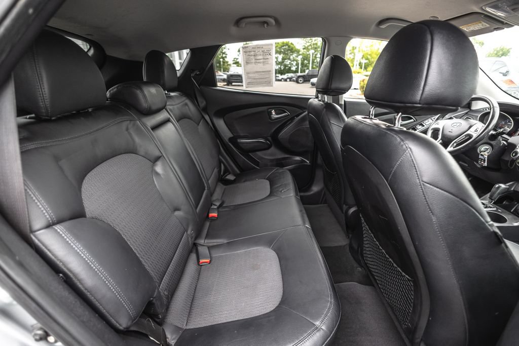 Used 2011 Hyundai Tucson GLS FWD image 30