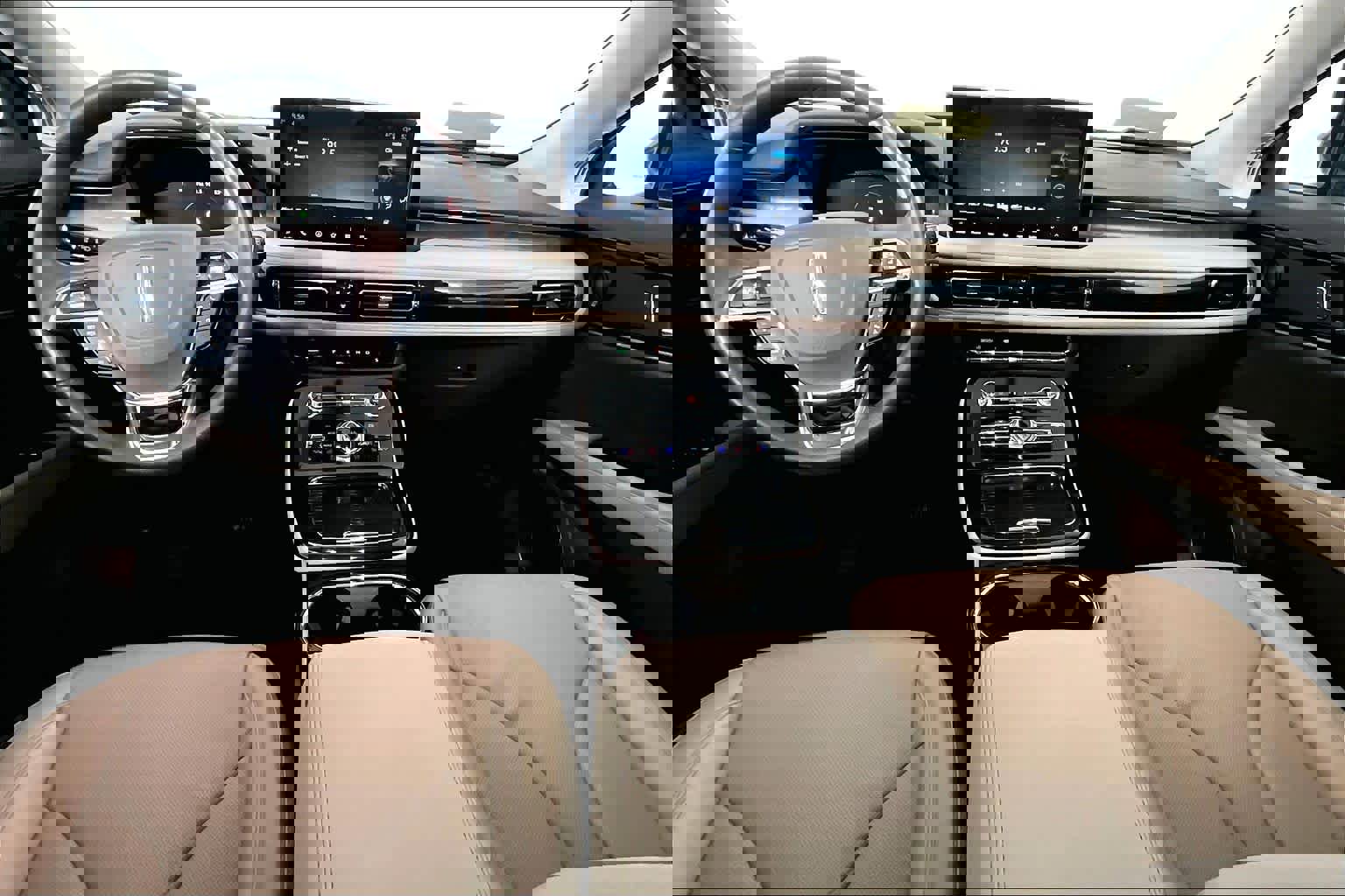 Used 2022 Lincoln Nautilus Reserve w/ Equipment Group 201A image 15