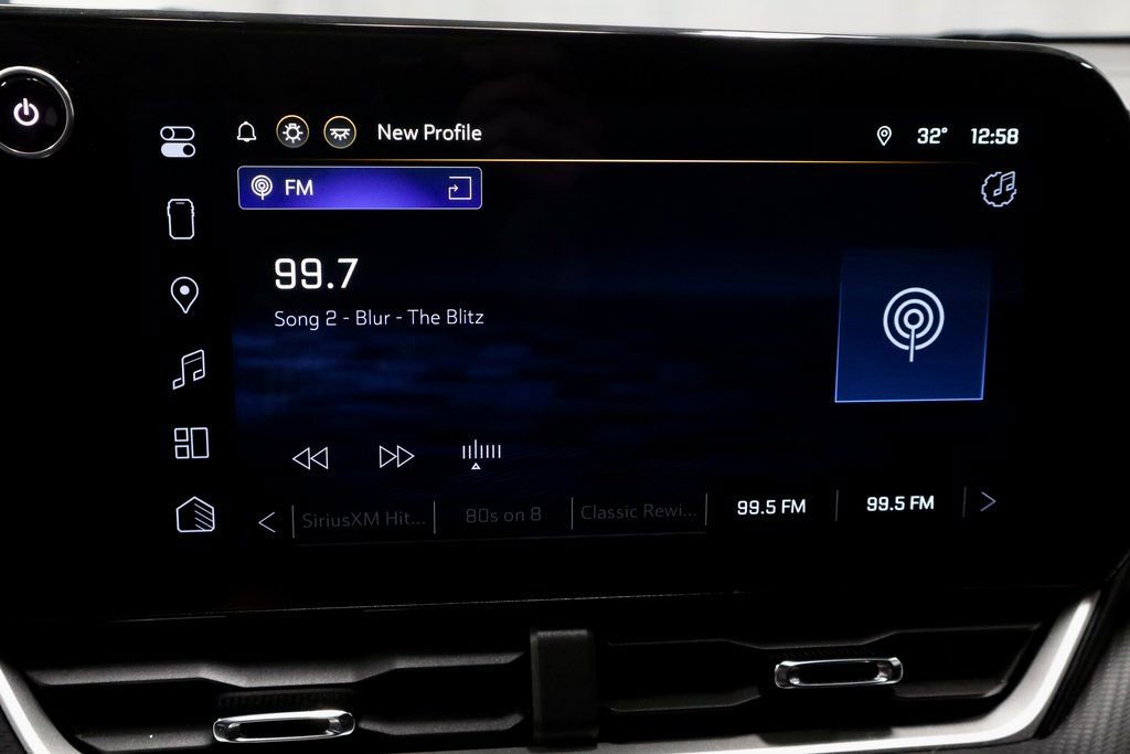 Used 2025 Chevrolet Equinox LT image 4