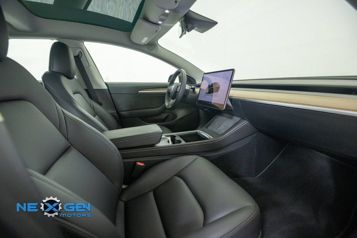 Used 2023 Tesla Model 3 Long Range AWD/4WD image 39