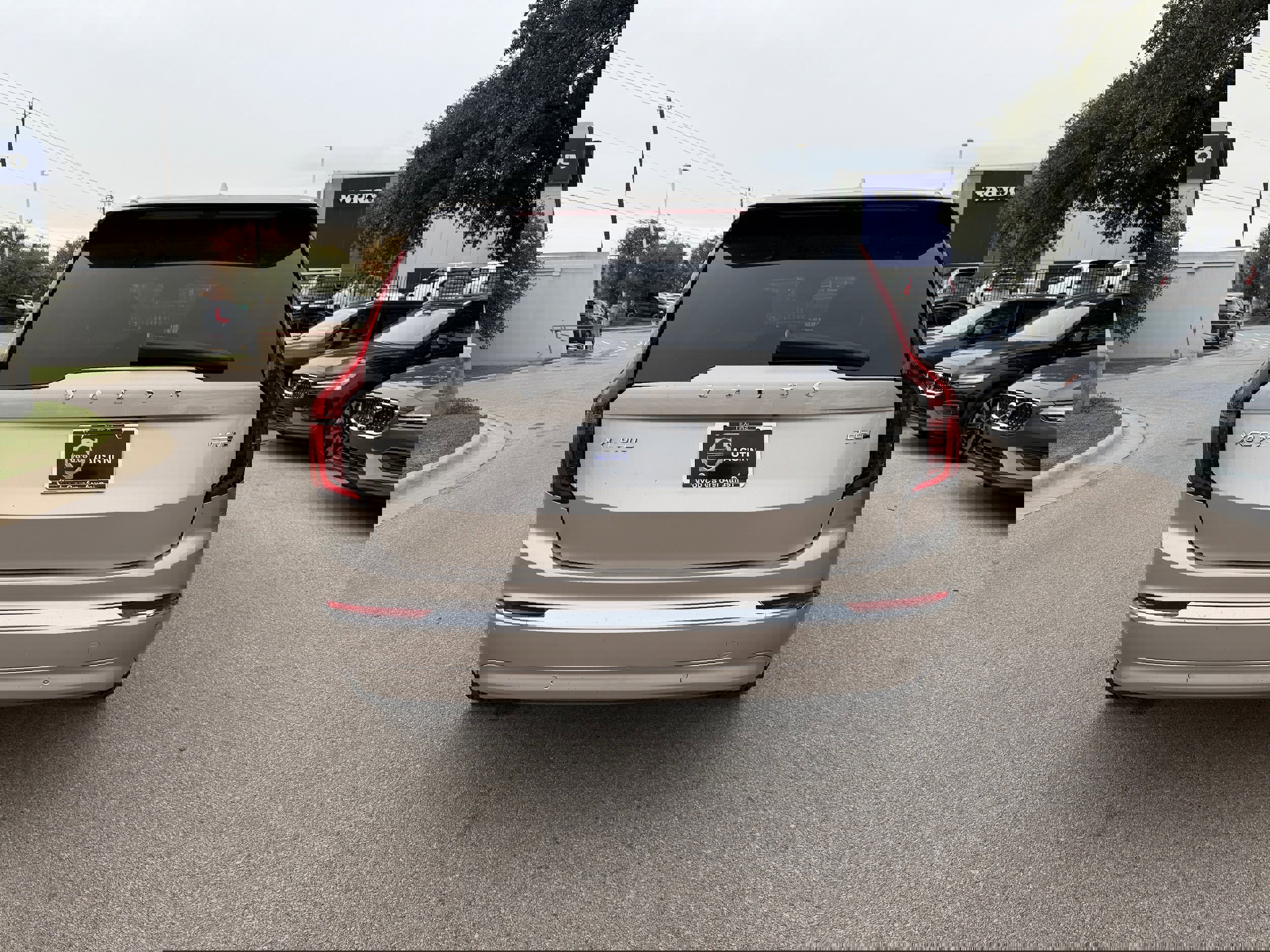 New 2026 Volvo XC90 B5 Core image 5