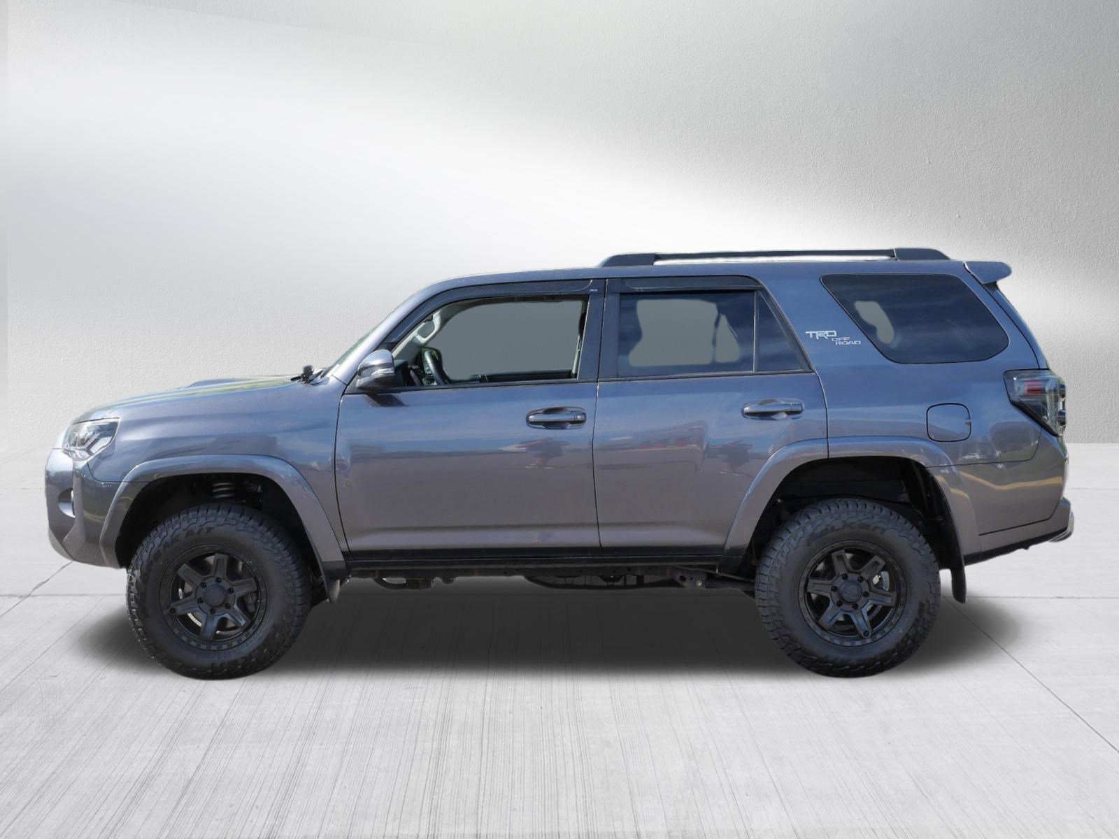 Certified 2020 Toyota 4Runner TRD Off-Road Premium AWD/4WD image 5