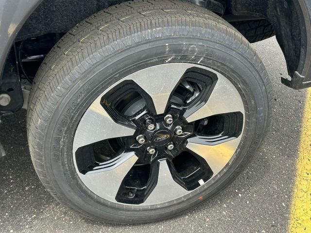 New 2025 Ford F150 Lightning Platinum image 9