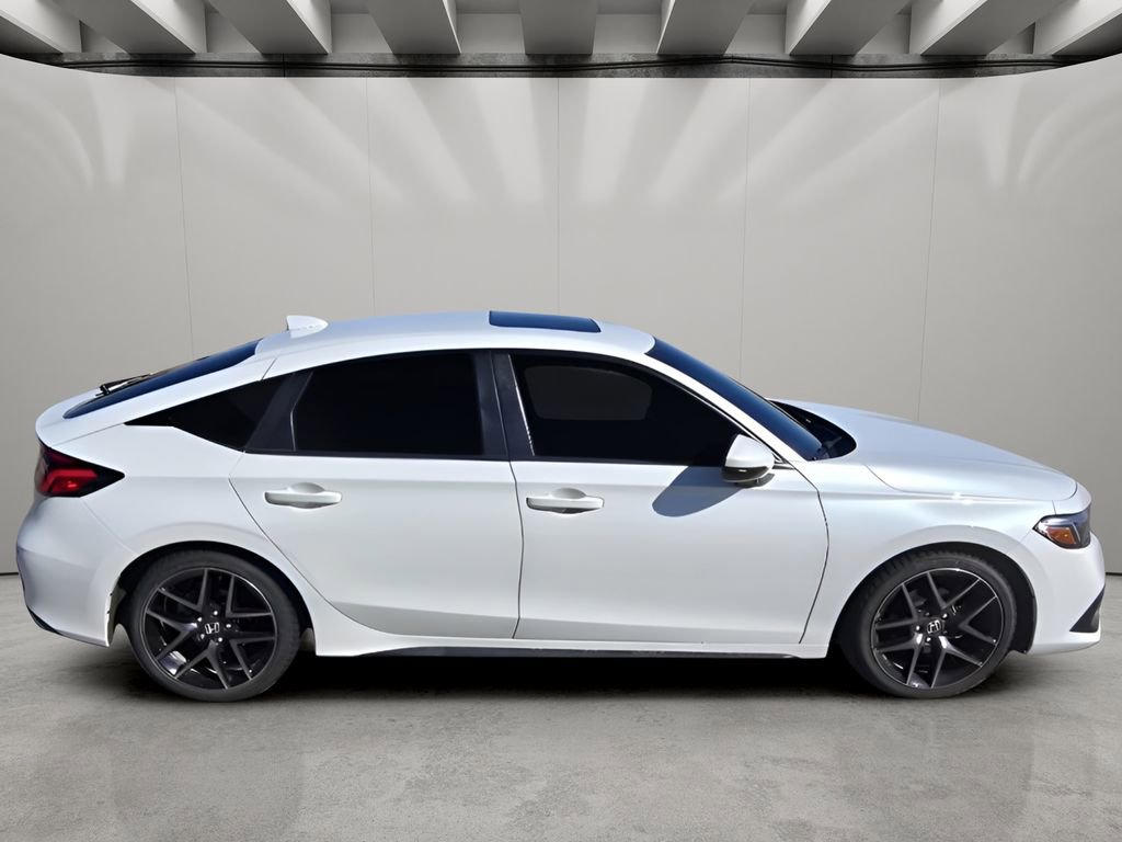 Used 2022 Honda Civic Sport Touring image 6