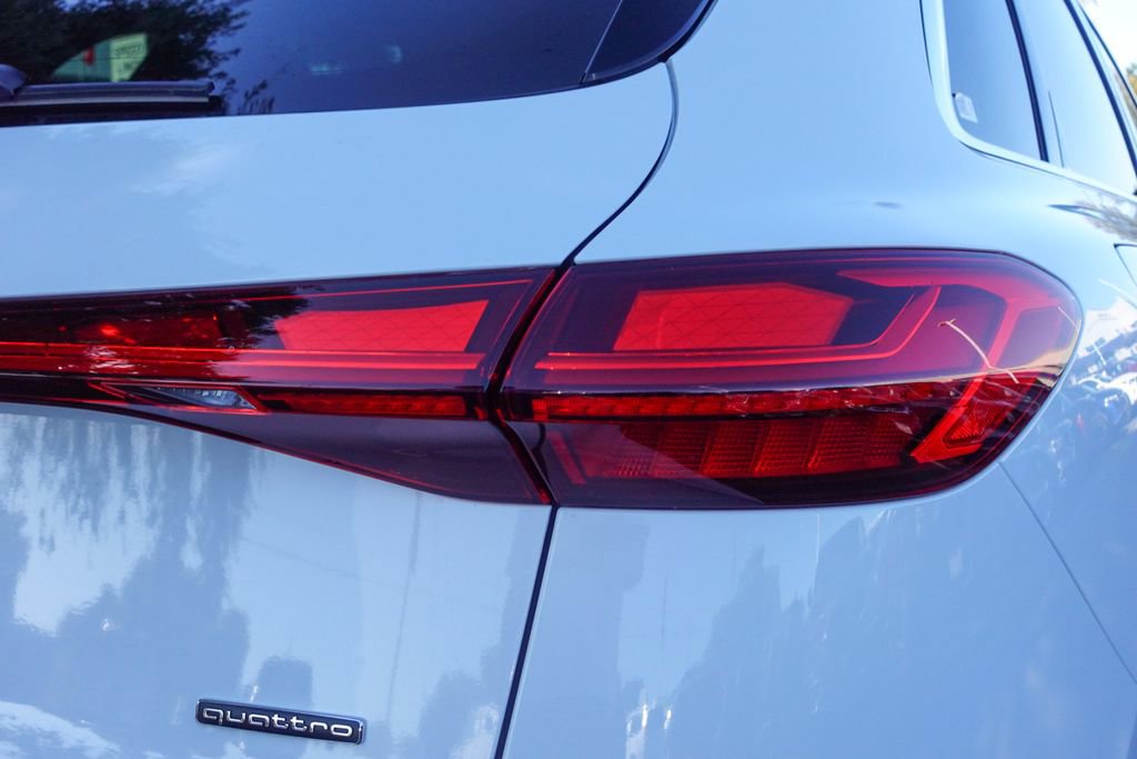 New 2025 Audi Q5 Prestige image 7