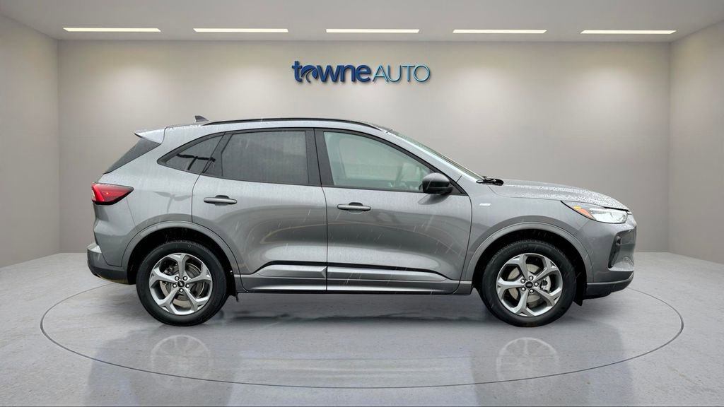 Used 2023 Ford Escape ST-Line w/ Tech Pack #1 image 6