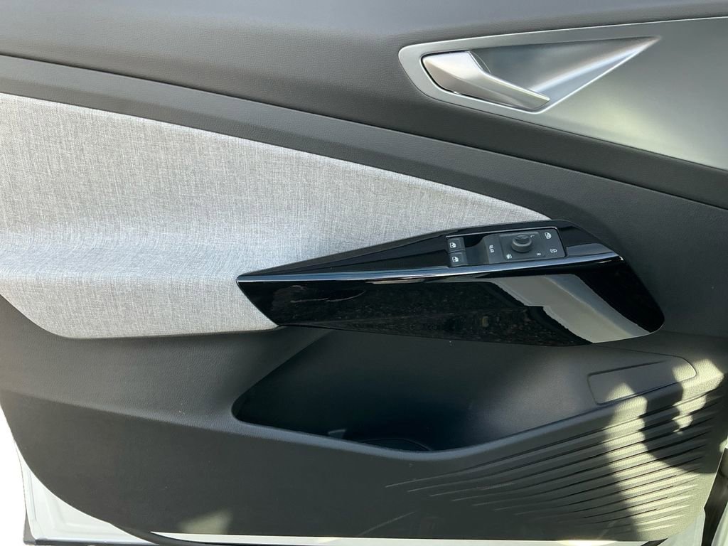 New 2026 Volkswagen ID.4 Pro image 22