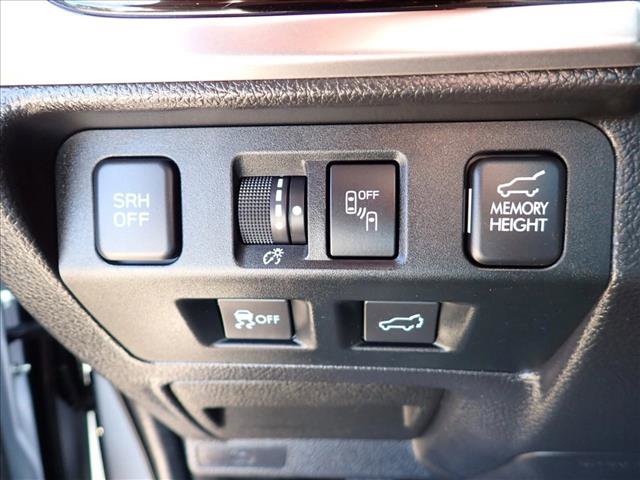 Used 2017 Subaru Forester 2.5i Touring image 18