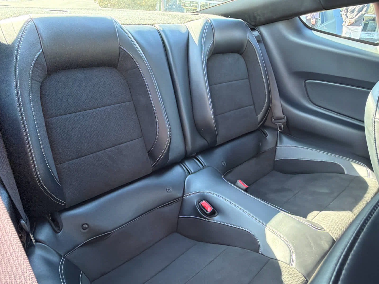 Used 2016 Ford Mustang Shelby GT350 w/ Technology Package image 21