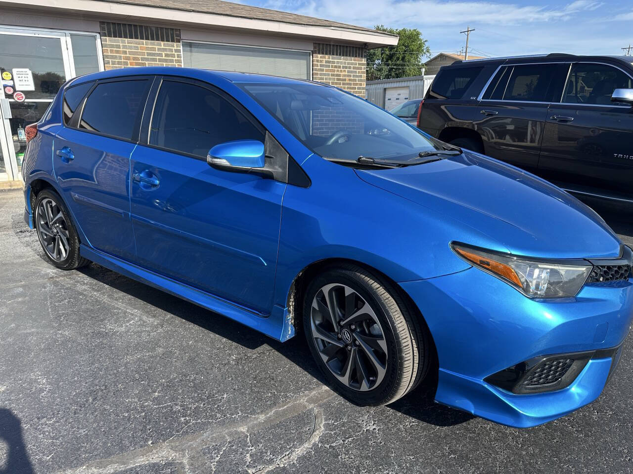 Used 2017 Toyota Corolla iM FWD image 5