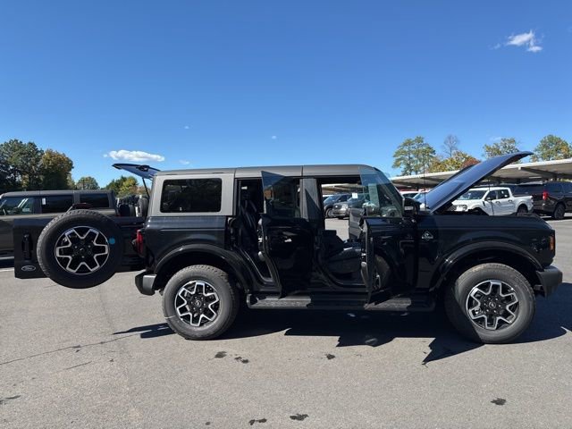 New 2025 Ford Bronco Outer Banks image 27