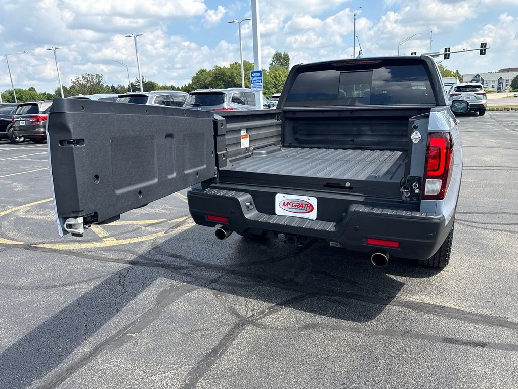 Certified 2023 Honda Ridgeline Black Edition image 15
